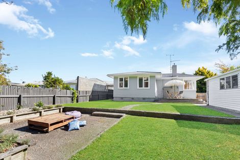 Photo of property in 57 Kettle Avenue, Awapuni, Palmerston North, 4412