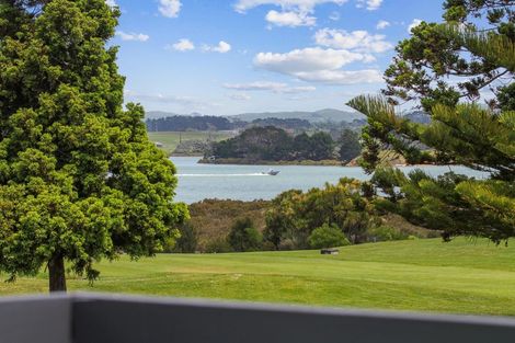 Photo of property in 3 Stella Drive, Clarks Beach, 2122