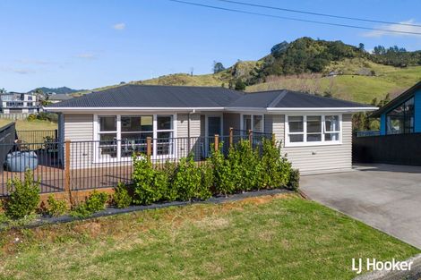 Photo of property in 25a Fyfe Road, Waihi Beach, 3611