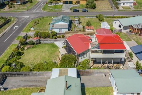 Photo of property in 5 Takitimu Street, Waitarere Beach, Levin, 5510