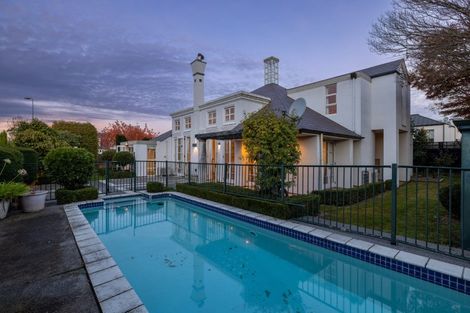 Photo of property in 17 Allister Avenue, Merivale, Christchurch, 8014