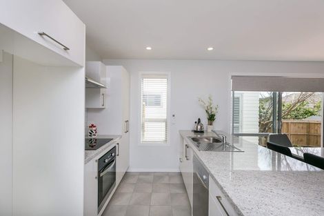 Photo of property in 41a Collins Avenue, Tawa, Wellington, 5028