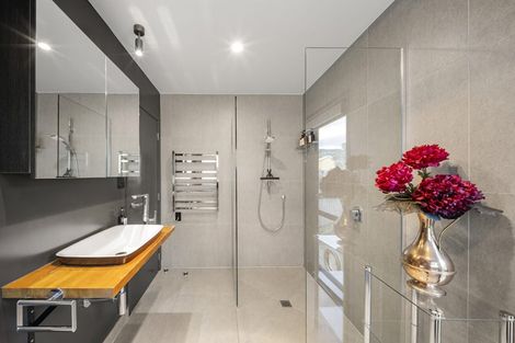 Photo of property in 36 Robertson Street, Raglan, 3225