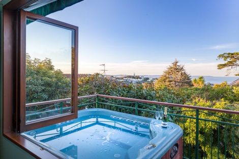Photo of property in 1/14 Castor Bay Road, Castor Bay, Auckland, 0620
