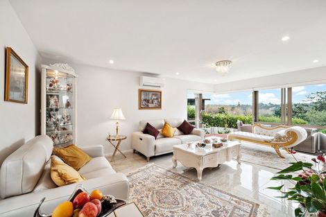 Photo of property in 17 Meteor Place, Schnapper Rock, Auckland, 0632