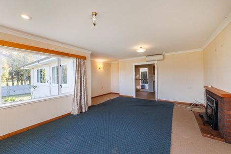 Photo of property in 2390 State Highway 3, Sanson, Palmerston North, 4479