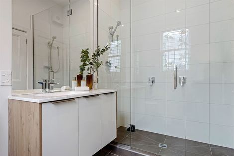 Photo of property in 200 Edgeware Road, Edgeware, Christchurch, 8013