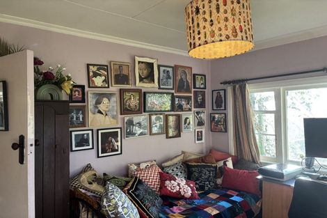 Photo of property in 48 Pinehaven Road, Pinehaven, Upper Hutt, 5019