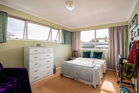 Photo of property in 27 High Street East, Waitara, 4320
