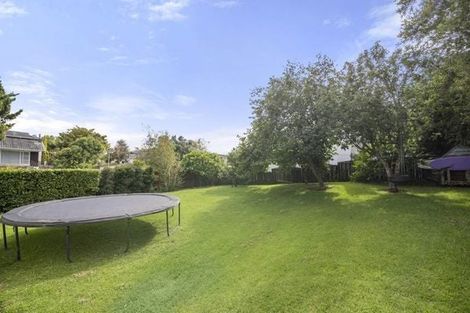Photo of property in 16 The Boulevard, Sunnyhills, Auckland, 2010