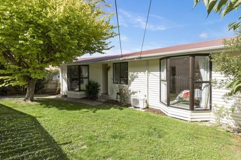 Photo of property in 3 Gribble Grove, Stokes Valley, Lower Hutt, 5019