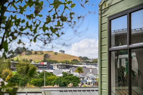 Photo of property in 2/60 Gillies Avenue, Epsom, Auckland, 1023