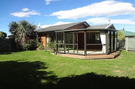 Photo of property in 19 Devon Crescent, Darfield, 7510