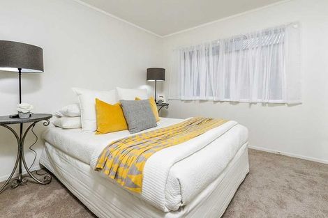 Photo of property in 56 Wyoming Avenue, Murrays Bay, Auckland, 0630