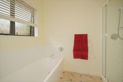 Photo of property in 11 Homewood Avenue, Levin, 5510