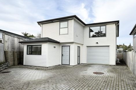 Photo of property in 6c St Catherine Crescent, West Harbour, Auckland, 0618