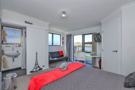 Photo of property in 96 Kimihia Road, Huntly, 3700