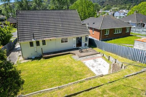 Photo of property in 226 Waddington Drive, Naenae, Lower Hutt, 5011