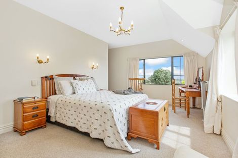 Photo of property in 18 Huia Street, Waikanae, 5036