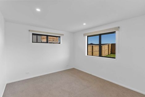 Photo of property in 35 Herridge Street, Woodend, 7691