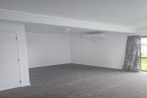 Photo of property in 14 Solveig Place, Randwick Park, Auckland, 2105