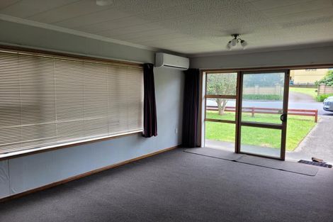 Photo of property in 39 Birdwood Avenue, Moturoa, New Plymouth, 4310