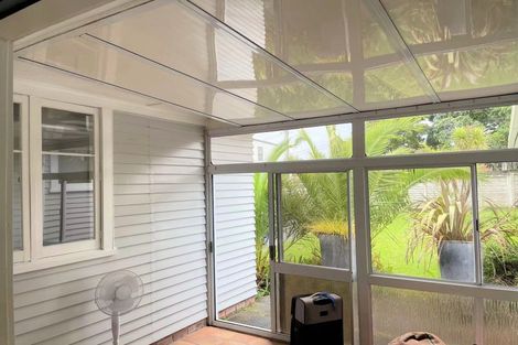 Photo of property in 40 Routley Drive, Glen Eden, Auckland, 0602