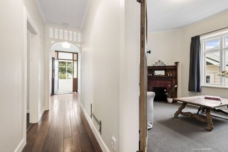 Photo of property in 32 Hohiria Road, Hataitai, Wellington, 6021