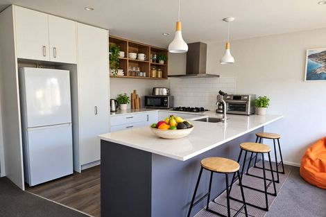 Photo of property in 8 Torea Place, Kenepuru, Porirua, 5022