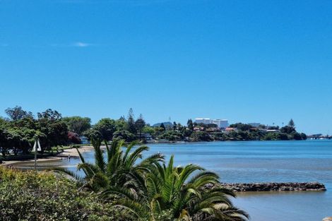 Photo of property in 2 Fraser Street, Tauranga, 3110