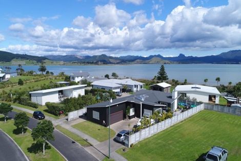 Photo of property in 128 Harbour Drive, Matarangi, Whitianga, 3592