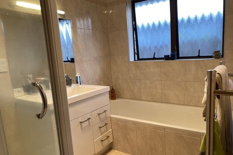 Photo of property in 9 Metcalfe Road, Ranui, Auckland, 0612