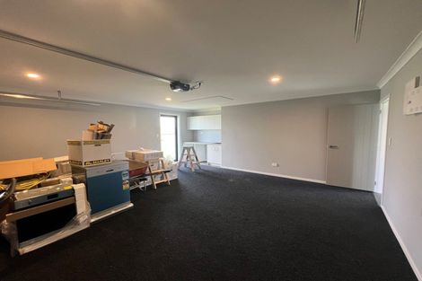 Photo of property in 10 Sanson Place, Levin, 5510