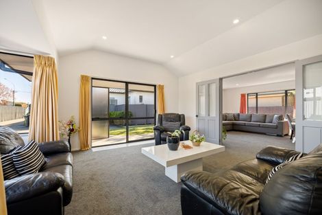 Photo of property in 2/252 Grahams Road, Bishopdale, Christchurch, 8053