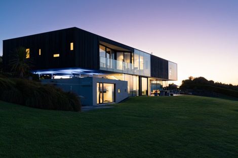 Photo of property in 89 Nick Johnstone Drive, Waiheke Island, 1971