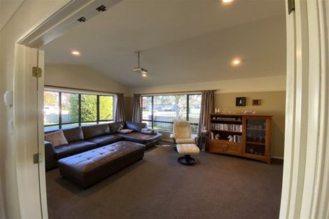 Photo of property in 2 Sunset Drive, Pukekohe, 2120