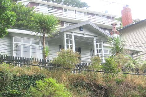 Photo of property in 70 Glenmore Street, Northland, Wellington, 6012