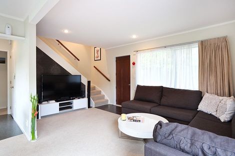 Photo of property in 2/260 Meola Road, Point Chevalier, Auckland, 1022