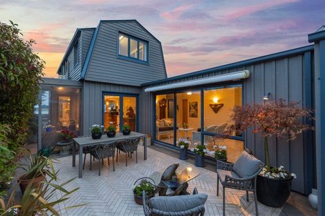 Photo of property in 141 Main Road, Redcliffs, Christchurch, 8081