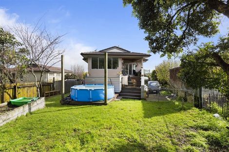 Photo of property in 1/62 Sorrel Crescent, Bucklands Beach, Auckland, 2012