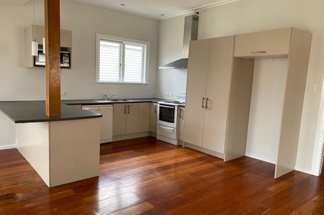 Photo of property in 110 Knights Road, Hutt Central, Lower Hutt, 5010