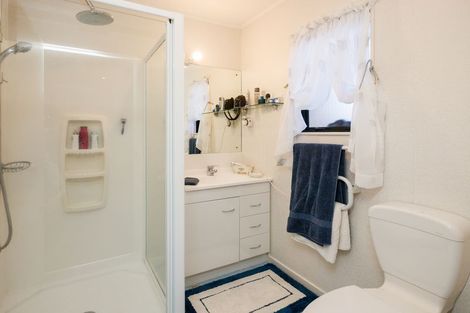 Photo of property in 11 Aspen Way, Kelvin Grove, Palmerston North, 4414