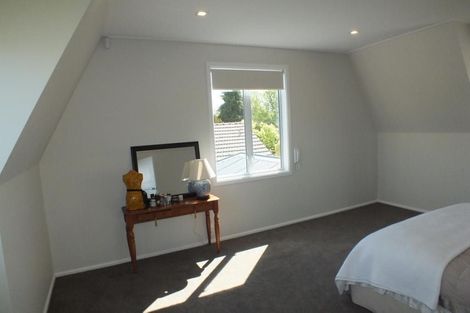 Photo of property in 16 Poynder Avenue, Merivale, Christchurch, 8014