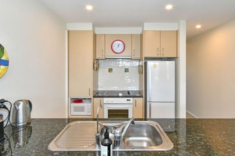 Photo of property in 2/8 Landscape Road, Papatoetoe, Auckland, 2025