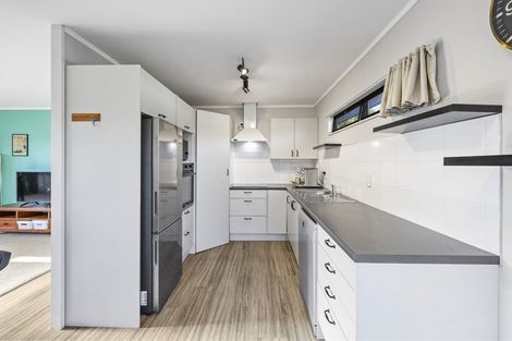 Photo of property in 2/25 Abercrombie Street, Howick, Auckland, 2014
