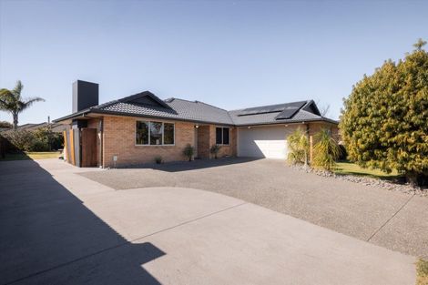 Photo of property in 619 Gloucester Road, Papamoa Beach, Papamoa, 3118