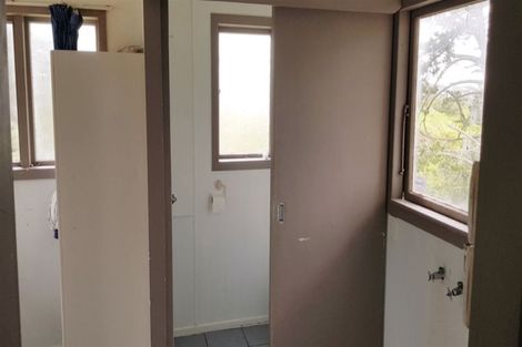 Photo of property in 44 Chamberlain Road, Massey, Auckland, 0614