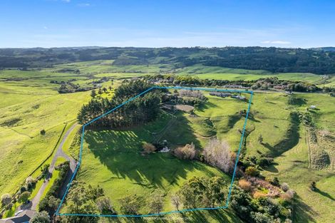 Photo of property in 215 Oyster Point Road, Kaukapakapa, Warkworth, 0984