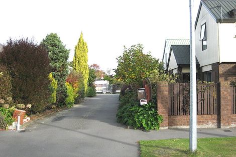 Photo of property in 23 Wadeley Road, Ilam, Christchurch, 8041