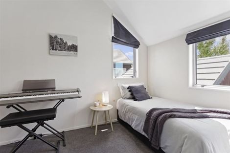 Photo of property in 70c Clyde Road, Ilam, Christchurch, 8041